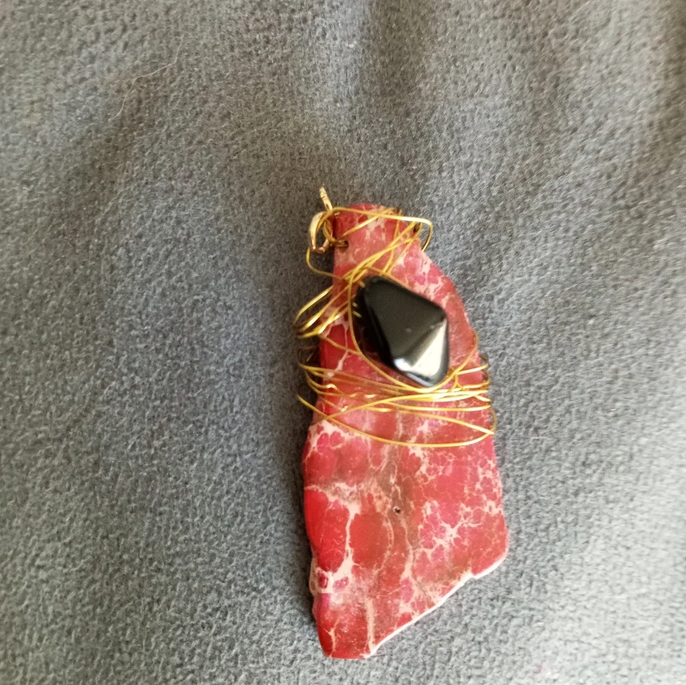 New gold wire wrapped gemstone pendant pink turquoise agate choker necklace